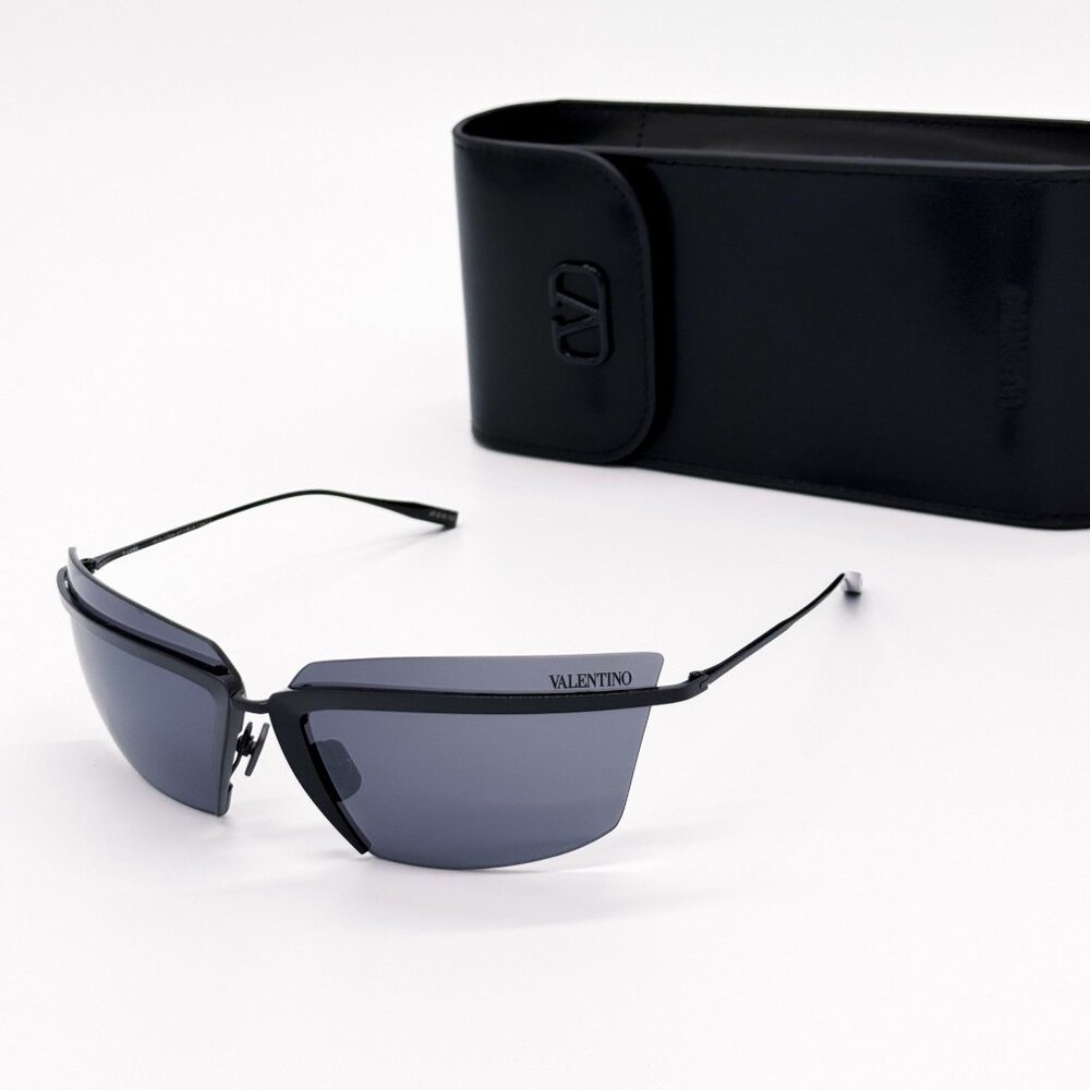 NEW VALENTINO SUNGLASSES WOMEN BLACK V-LURE VLS-130A EYEWEAR